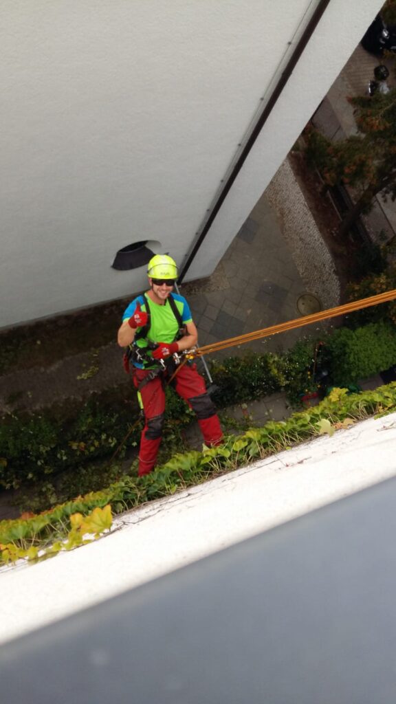 Baummüller Baum u. Gartenspezialist Berlin